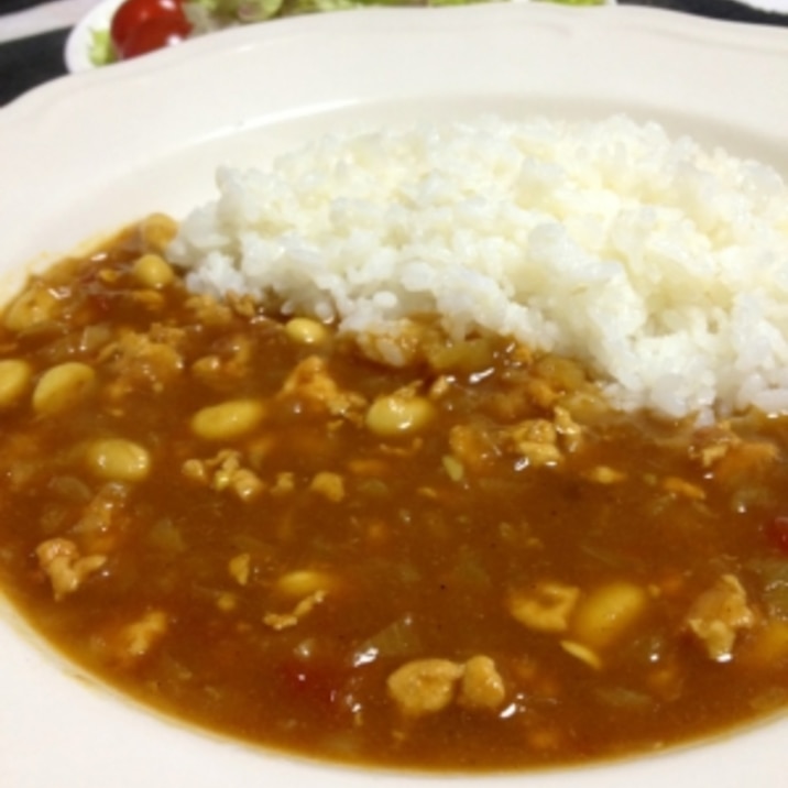 超ヘルシー！鶏挽肉と大豆のトマトカレー